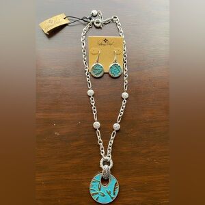 NWT Patricia Nash Silver & Turquoise Color Necklace & Earrings